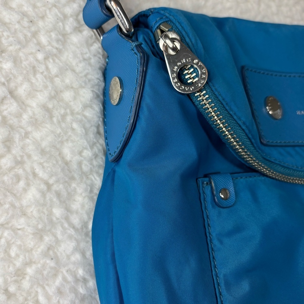 Marc Jacobs Blue Preppy Nylon Messenger Bag - Picture 4 of 14